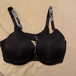 Gently Used Victoria’s Secret 38D T-shirt Push-up / full coverage black bra.
